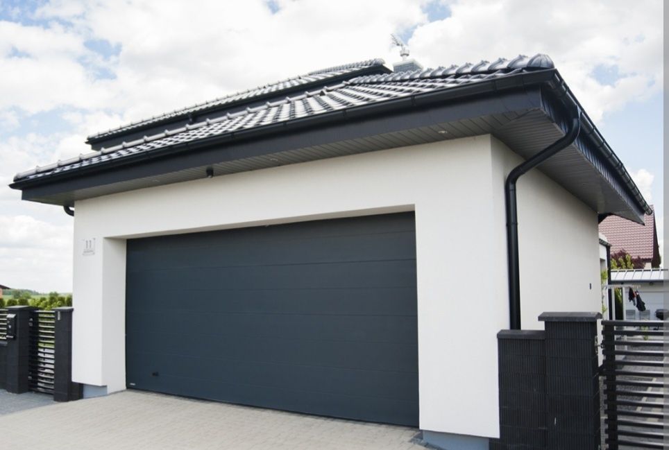 Usi secționale/ usi garaj / usi industriale/ usi tip rulou