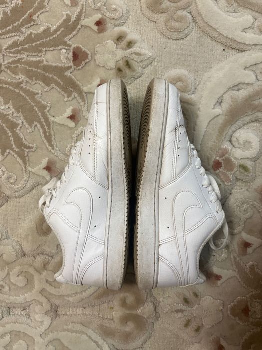 Nike кроссовки 40 размер