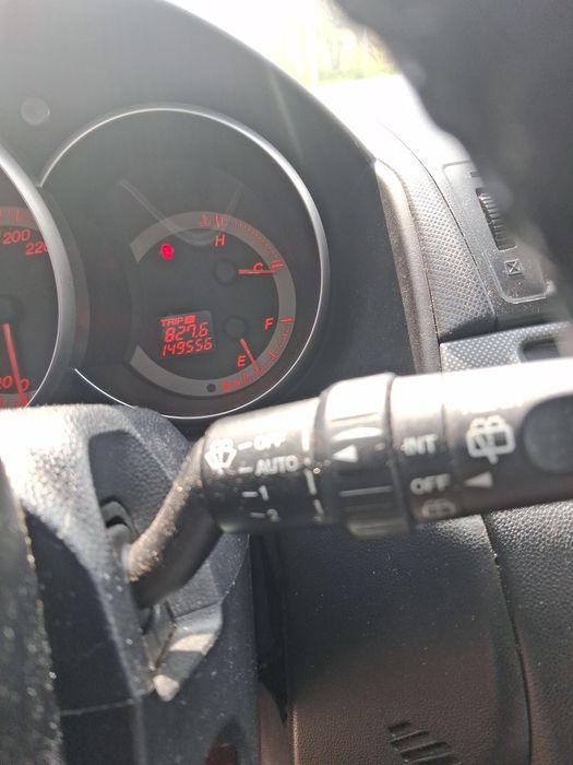 Vand Mazda 3 an 2006 motorina 150cc