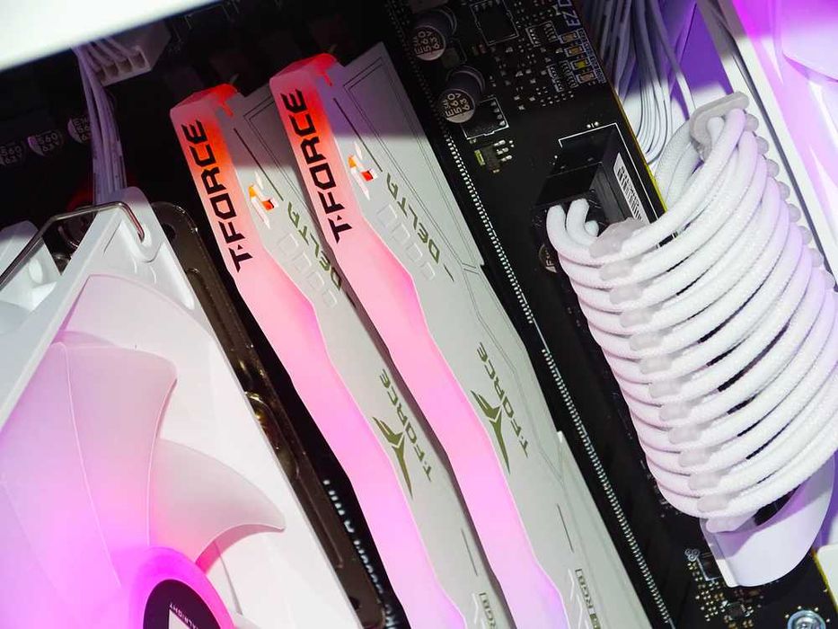 Нов | i5 12400F | RTX 5060 | 16 GB RAM | NVMe | Геймърски