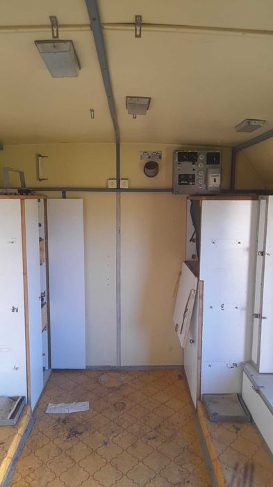 Продавам фургон в добро състояние с   3 бр. врати