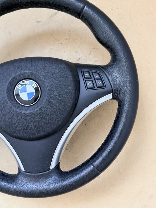 Бмв М волан bmw e84 e87 e90 e91 e92 e93
