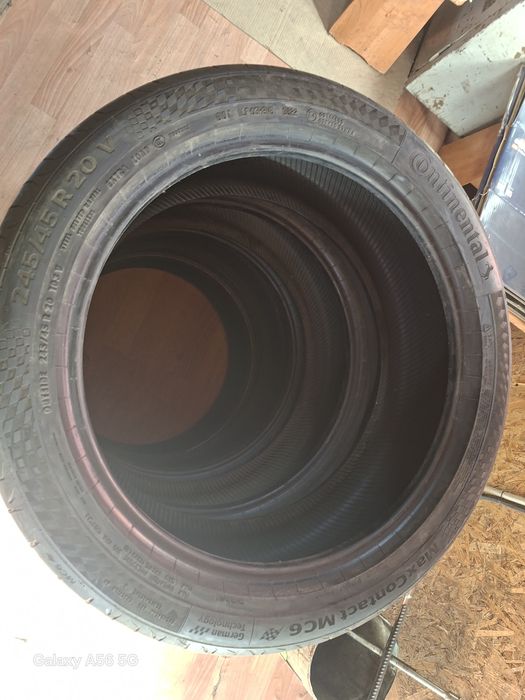 Срочно продам шины R 20