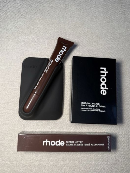Rhode Snap-On калъф MagSafe за айфон заедно с rhode Lip Tint гланц