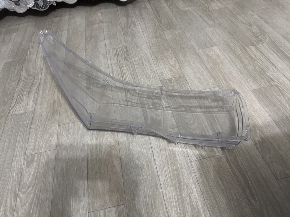Продам стекло на фару