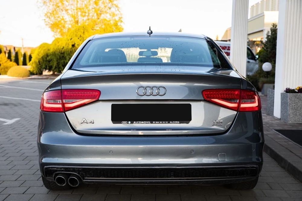 Audi A4 Limuzina Audi A4 s-lin 2.0TDI automat S-Tronic Quattro 190CP| 4x4 | Euro 6 |