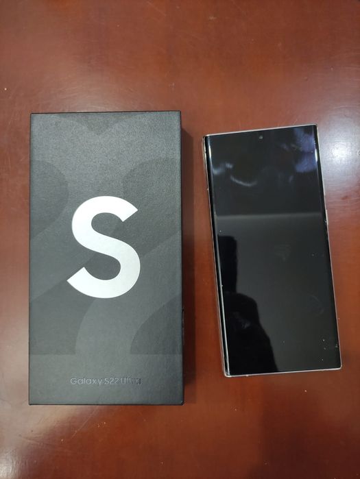 Самсунг S 22 Ультра