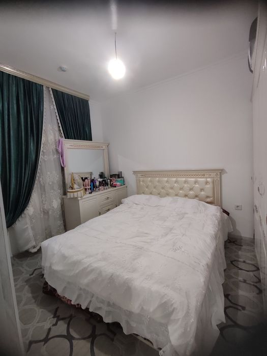 Срочна сотилади Яшнобод Олмос 3 хона