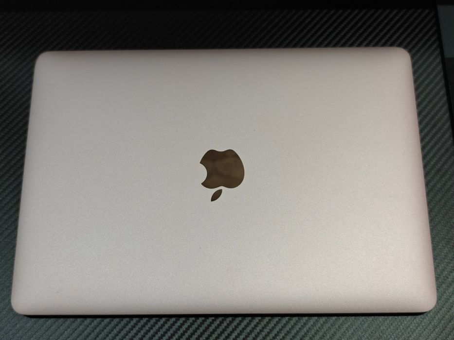 MacBook 12 inch 2017 розовый цвет