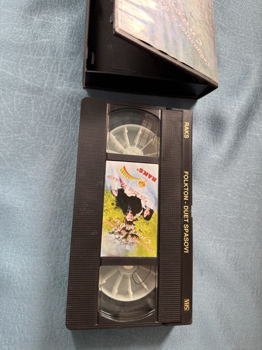 Оригинална видеокасета на Севдалина и В. Спасови от 1994г.