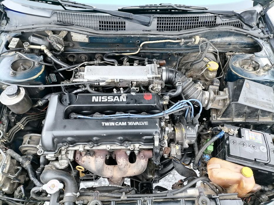 Машина Nissan Primera