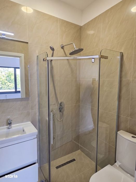 Casă parter 4 camere, 3 băi, 340 mp teren, complex | Școala Americană