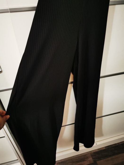 Salopetă neagra elegantă Bershka, M