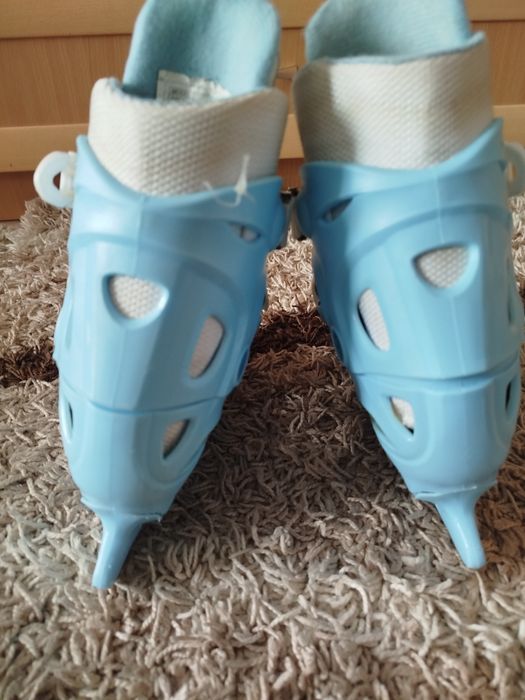 Продам Коньки детские