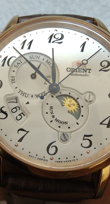 Orient Sun & Moon Version 3 (RA-AK0007S) — Сапфир, Механика