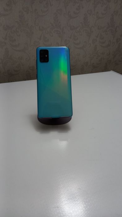 Телефон Samsung galaxy a51