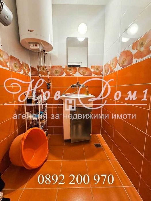 3-стаен/ Изток/ Просторни стаи/ Среден етаж