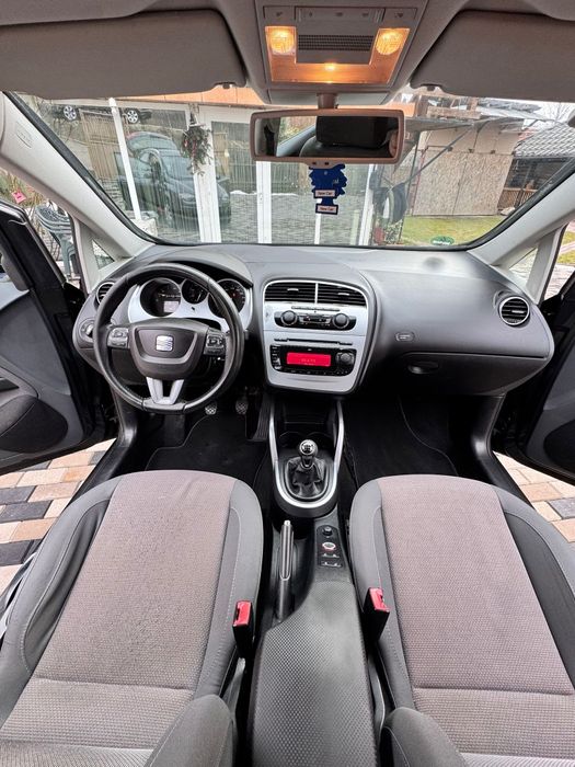 Vând Seat altea xl