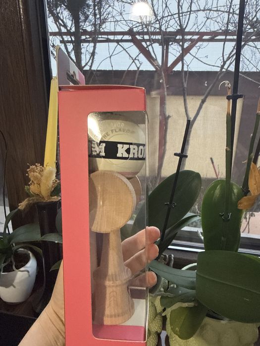 Kendama Krom STROGO Neapolitan