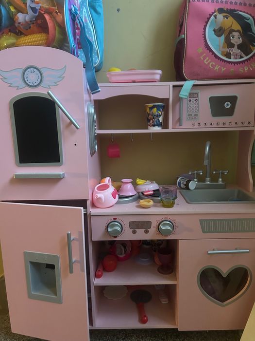 Детска кухня за игра