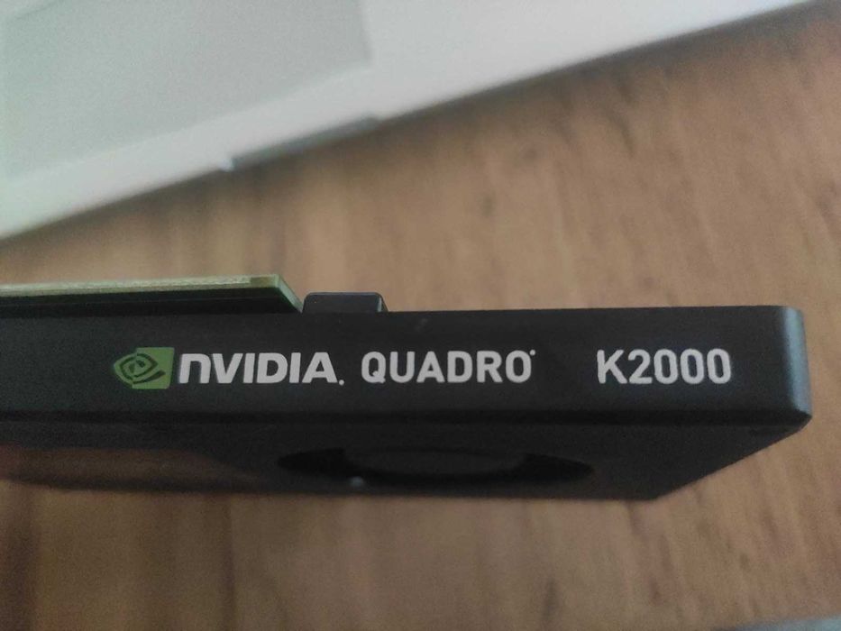 Продавам видео карта nVidia Quadro K2000 2GB DDR5