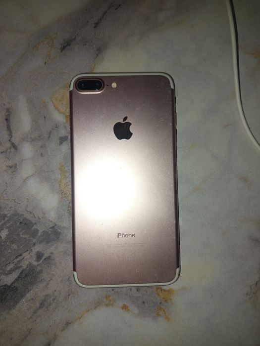 iPhone 7 plus в продаже