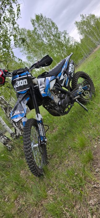 Мотоцикл zuumav cbc 300