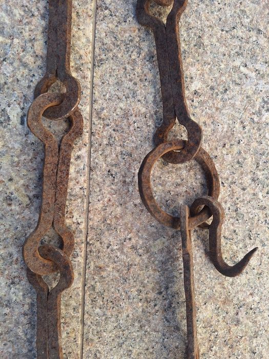 Стара верига за огнище/камина от ковано желязо