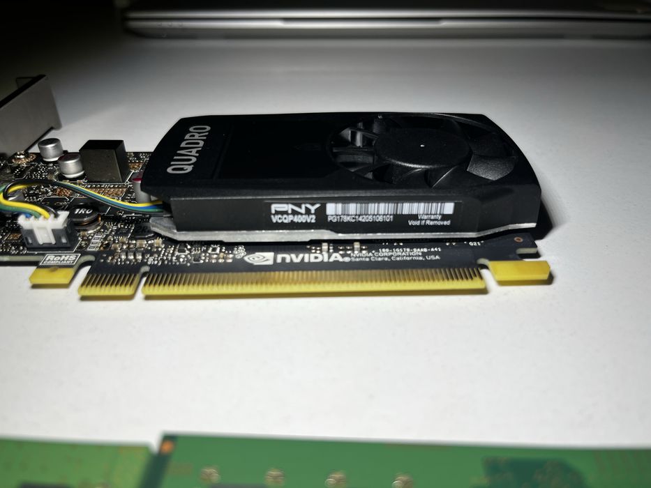 Placa video Nvidia Quadro, RAM DDR4 4Gb