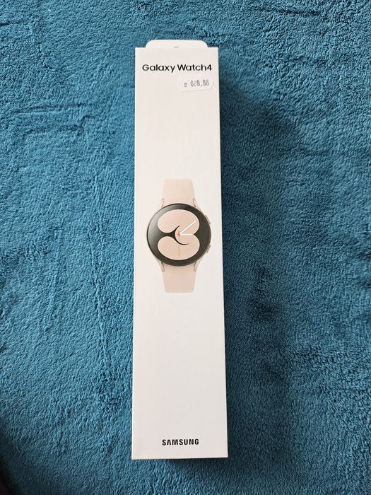 Смарт часовник Samsung Galaxy Watch4 40mm Pink Gold.