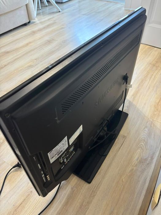 Продам телевизор Samsung