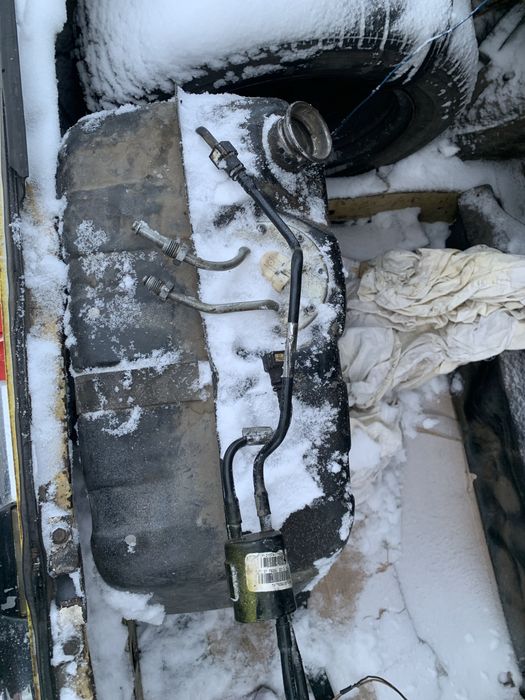 Инжекторный бак ваз 2107