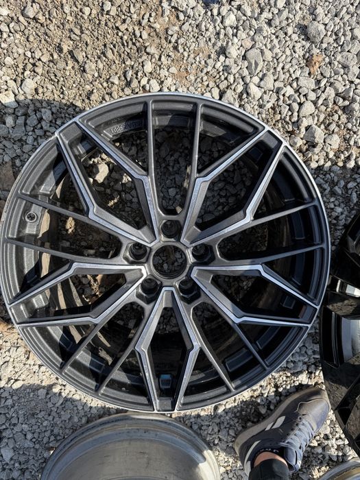 Джанта 5x112 R19 AEZ