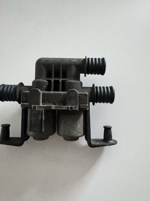 Клапан парно , соленоид  BMW X5, E65, E66, E53