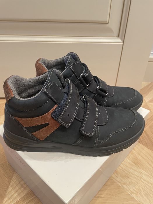 Демисезонные ботинки на мальчика 37,5