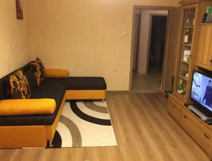 Двустаен апартамент под наем в кв. Иван Вазов