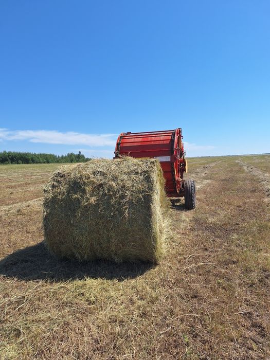 Прадаеться сено в