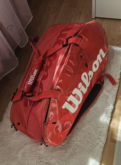 Продававм 2 тенис сака Wilson