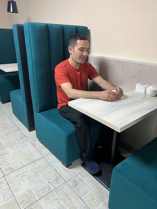 Кресла со столами