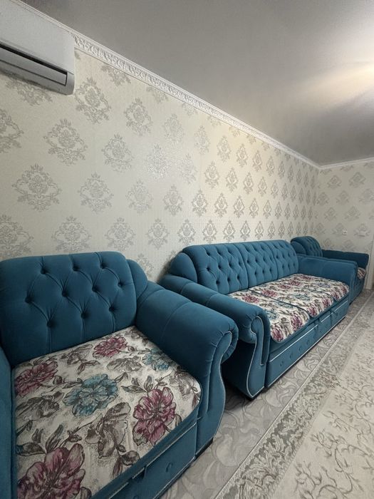Продам диван с 2 креслами