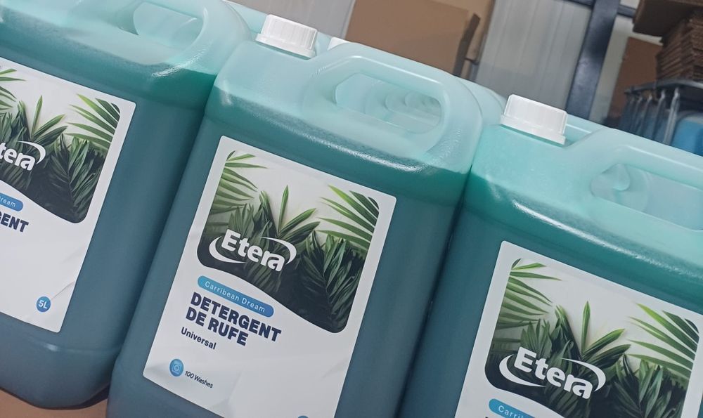 Vand detergent lichid
