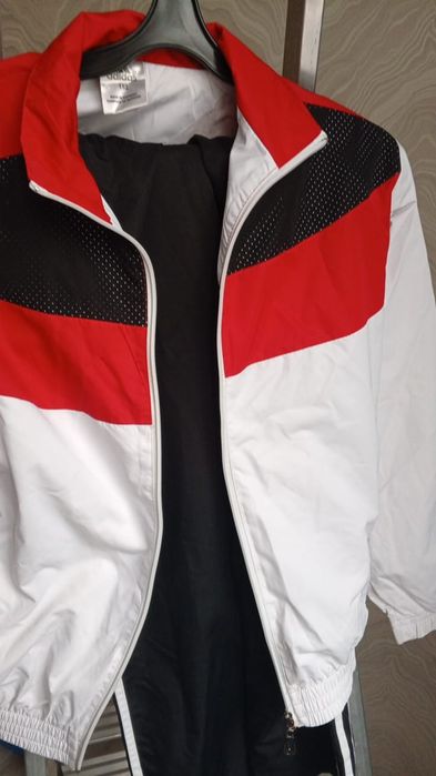 Спортивный костюм