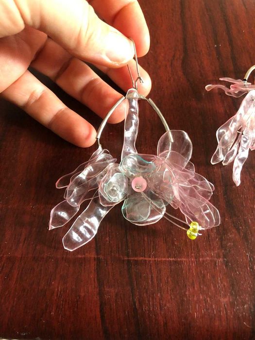 Авторски обеци Розова феерия  с цветя от рециклирана пластмаса