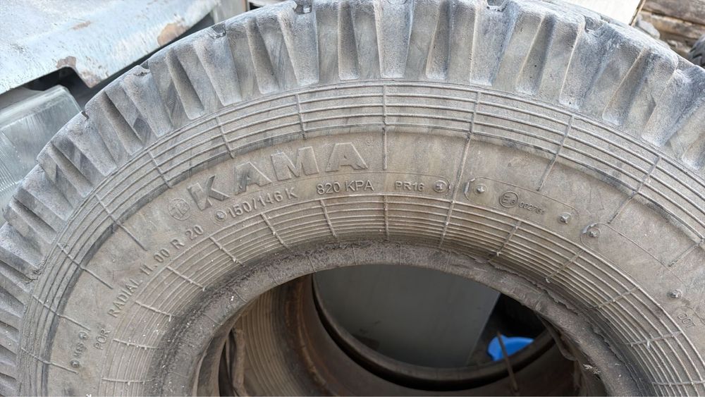 Шины КАМаз есть торг 40000