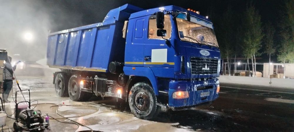 Howo shacman maz chakman samasval