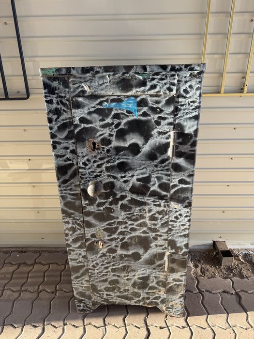 Сейф в хорошем состоянии