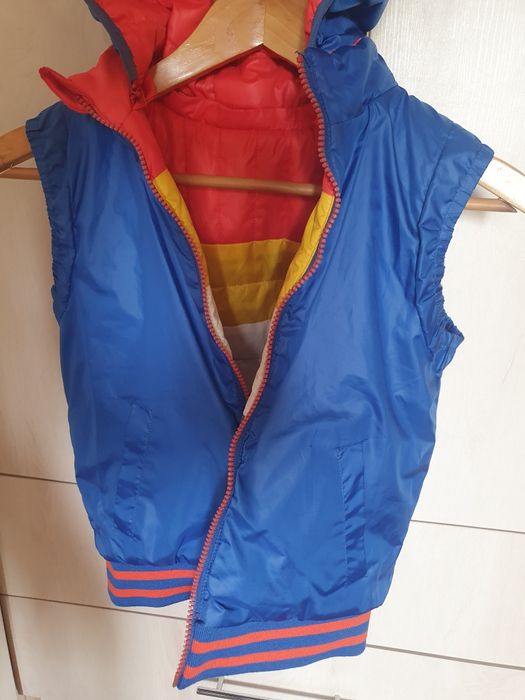 Безрукавка цветная