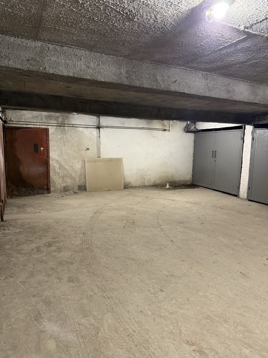 Дава се под наем Гараж / Паркомясто в София, Лозенец - 24 кв.м за 153 € - Снимка #2