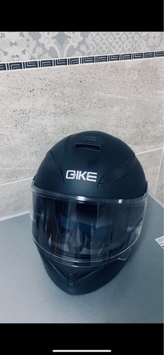 Продам каску qike отличном состоянии