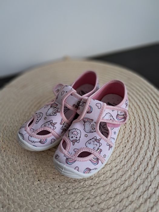 Детски пантофи за момиче номер 28